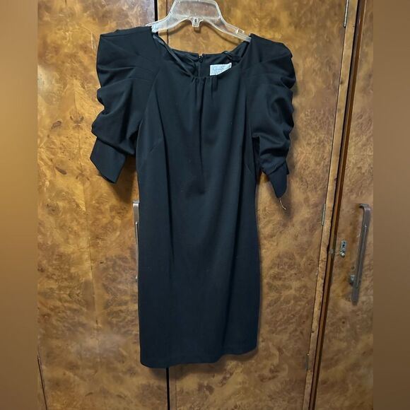 Jessica Simpson perfect Black Dress with awesome shoulders NWT - Picture 1 of 8